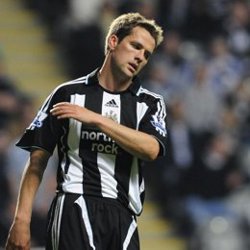 El Manchester United podría fichar a Michael Owen, si supera un riguroso reconocimiento médico