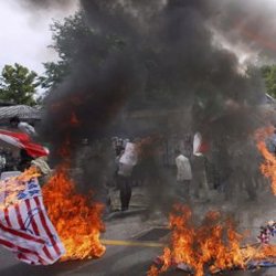 El Consejo de Guardianes asegura que los británicos detenidos por su implicación en las protestas serán juzgados
