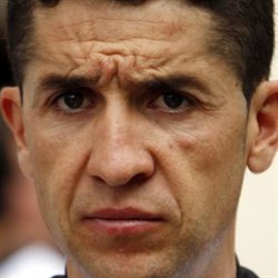 Sastre defiende corona ante la amenaza de Contador y Evans