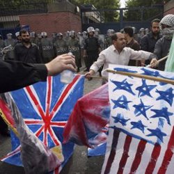 Los 27 convocan a embajadores iraníes en Europa para exigir la 