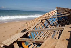 Un total de 79 personas llegan a la costa de Almería en cinco pateras durante la madrugada