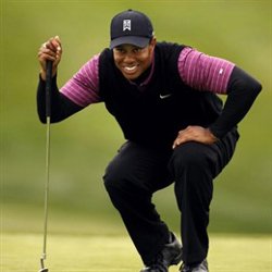 Tiger Woods continúa al mando del AT&T National al término de la segunda jornada