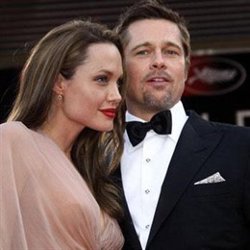 Brad y Angelina, juntos y enamorados en unos premios