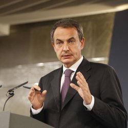 Zapatero pide comparecer en el Congreso para informar de economía, tras reclamarlo PP, CiU, PNV y ERC
