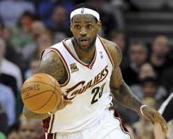 Lebron James y Russell Wetsbroo, jugadores de la semana