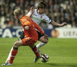 El Valencia arranca un empate de garra