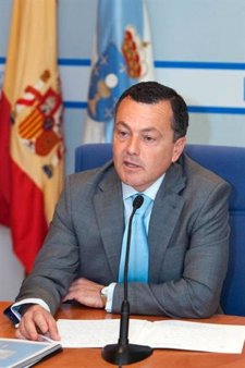 La Xunta afirma que su "única intención" es garantizar que el AVE sea una realidad en 2015