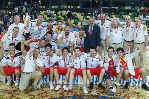 España se proclama campeona de Europa Sub-20‎ Fotonoticia_20110724221632_500.jpg