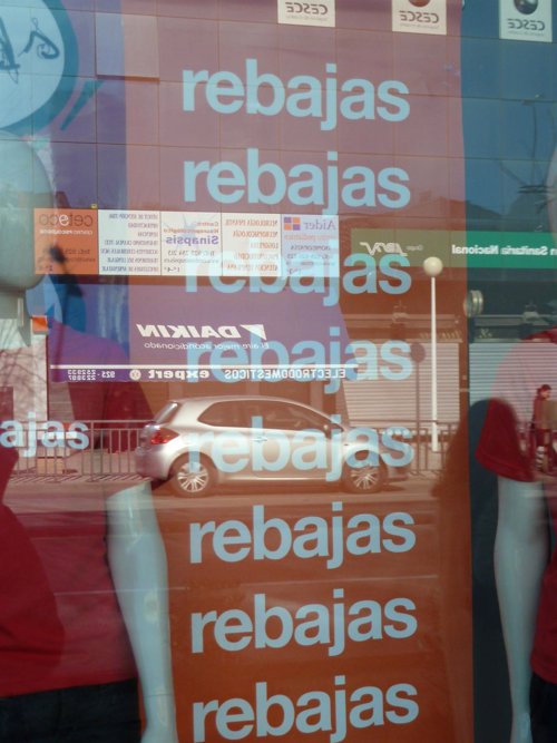 Economía subraya el "alto cumplimiento" en rebajas de la Ley de Comercio Interior
