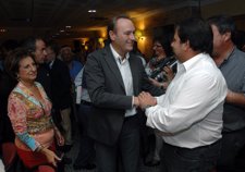 Fabra Saluda A Los Asistentes A La Comida Comarcal De Vilafranca (Castellón).