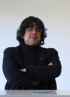 Fernando Iwasaki, Escritor