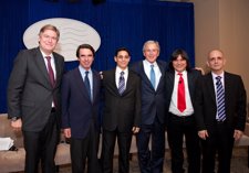 José María Aznar Y George Bush Junto A Disidentes Cubanos