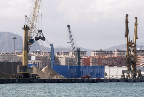 El tráfico de mercancías creció un 13% en los puertos de titularidad autonómica