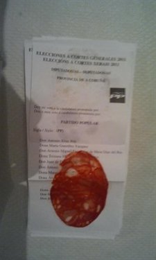 Voto En Val Do Dubra (A Coruña) Con Loncha De Chorizo