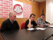 El Investigador Rafael Pulido Con Miembros Del Sindicato UGT