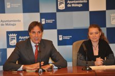 El Edil De Cultura, Damián Caneda, Y Agregada Cultural De Israel, Ahuva Spieler