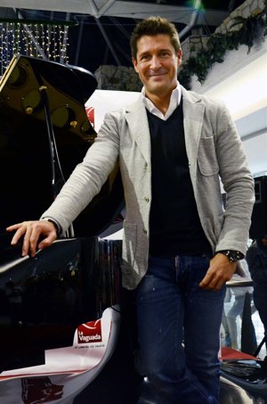 Posado De Jaime Cantizano 