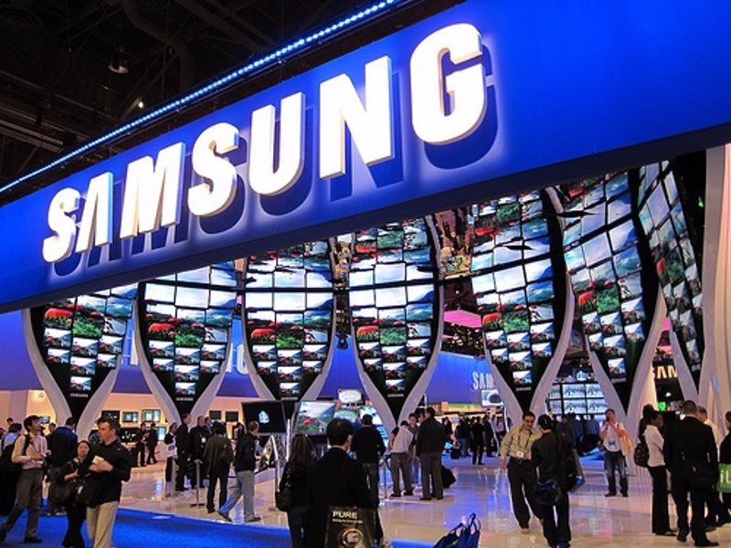 Samsung logra vender 300 millones de móviles por 1a. vez
