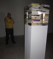 El Artista Carlos Trigueros Mori En Su Muestra '(Caja Negra)'