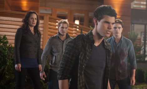 TAYLOR LAUTNER Y ROBERT PATTINSON En Amanecer