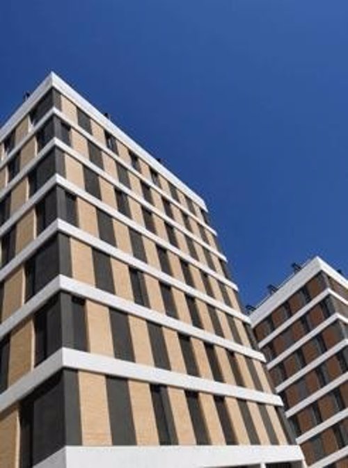 El precio medio de la vivienda nueva disminuyó un 1,3%