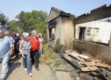 Sebastián Piñera Recorriendo Las Zonas Afectadas Por Los Incendios En Bío Bío.
