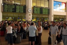 Turistas En Aeropuerto