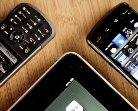 Tablet Y Movil Por Seantoyer Flickr CC