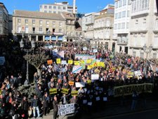 Manifestación En O Carballiño Contra La Incineradora De O Irixo