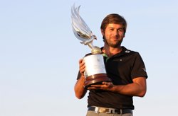 El inglés Rock aguanta a Woods y McIlroy