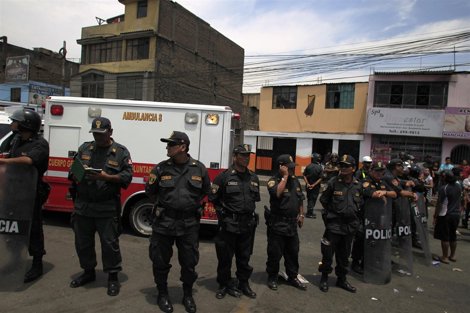 Fuego En Un Centro De Rehabilitación En Lima