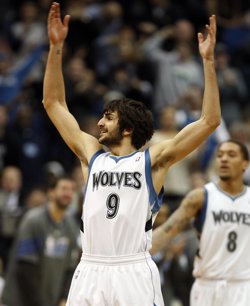 Ricky Rubio ofrece su mejor versión para dar el triunfo a los Wolves
