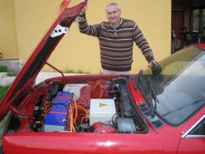 Un Vecino De Motril Crea Un Coche Eléctrico Con Piezas Compradas En Internet