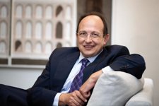 El Rector De IE University, Salvador Carmona.