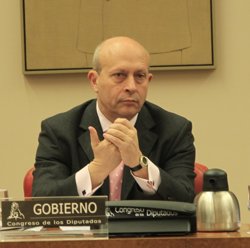 Wert responde a Tardá en catalán en el Congreso