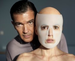 Almodóvar, Enrique Urbizo y Montxo Armendáriz protagonizan la Semana de Cine de Carabanchel
