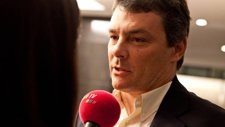 El Entrenador Del FC Barcelona Intersport, Xavi Pascual