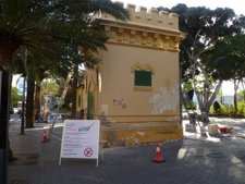 Santa Catalina Antes De La Limpieza De Graffitis
