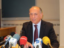 Enrique Crespo En La Rueda De Prensa Antes De Anunciar Su Dimisión  