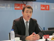 Roberto Jiménez.