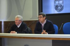 Los Concejales De IU Emilio Huerta Y Roberto Sánchez Ramos