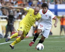 Borja Valero Se Lleva La Pelota