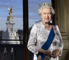 La Reina Isabel Posando