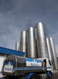 Foto: Los ganaderos protagonizan la nueva campaña de Central Lechera Asturiana 'Nuestra vida es la leche' (EUROPA PRESS/CLAS)