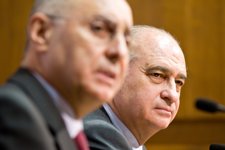 Ares Y Jorge Fernández Díaz