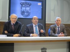 De Mesa Con Pedro Fernández Y Juan P. Zaldívar