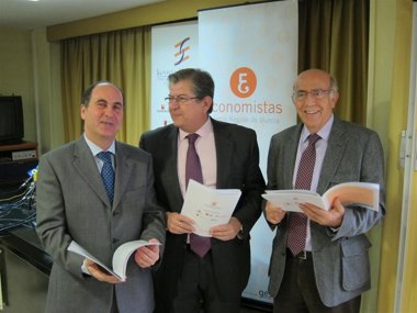 Foto: Economistas no creen que se pueda reducir el déficit de la Comunidad en un año y apuestan por que el Estado "actúe" (EUROPA PRESS)