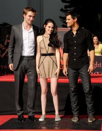 Kristen Stewart customiza sus propias VANS