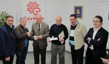 Donación De Los Cheques