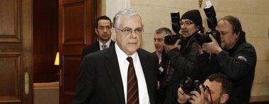 Foto: Papademos hace un último intento para evitar la quiebra de Grecia (REUTERS)